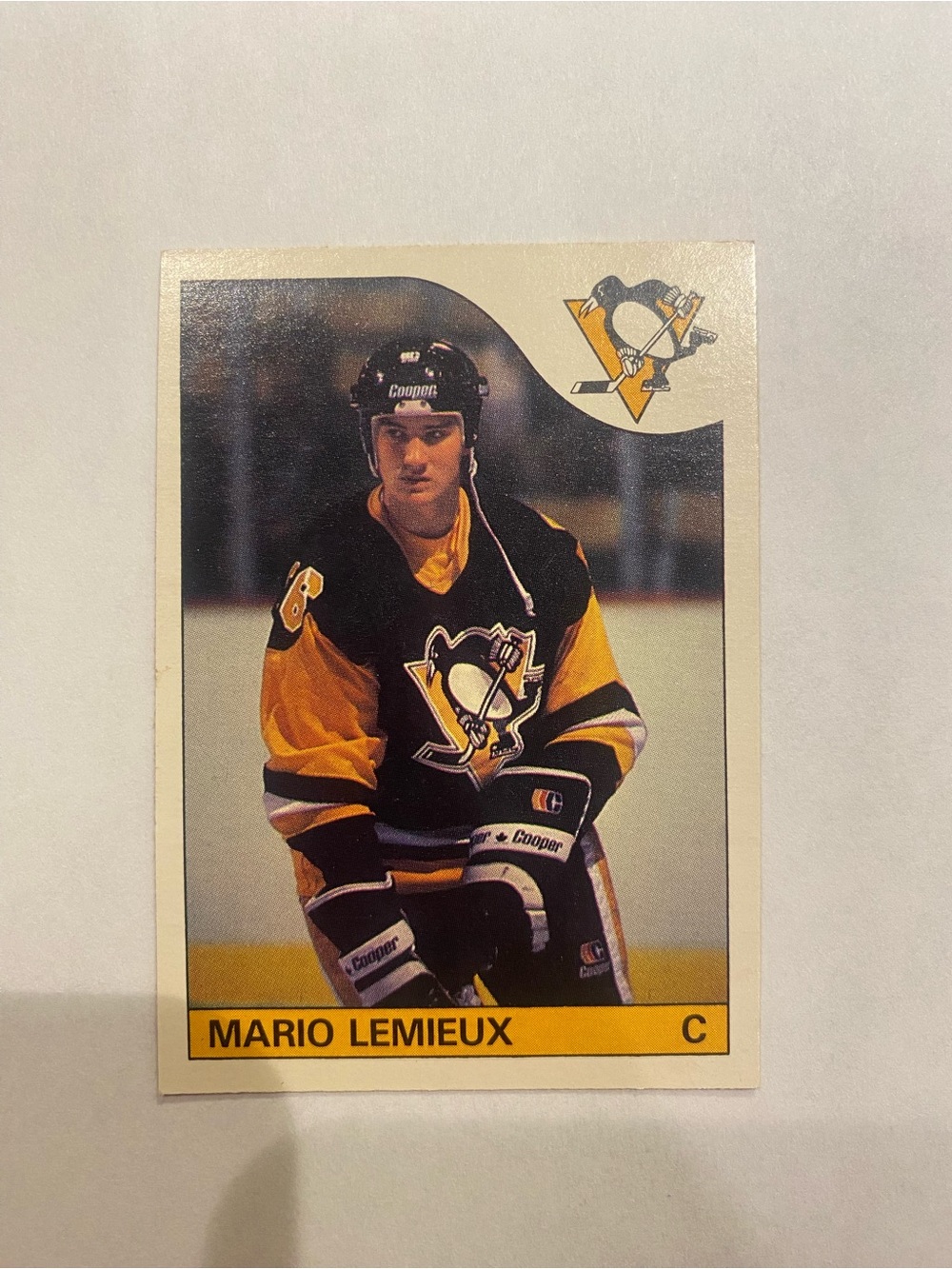 Near Mint Authentic 1985-86 Opc Mario Lemieux Rookie Card